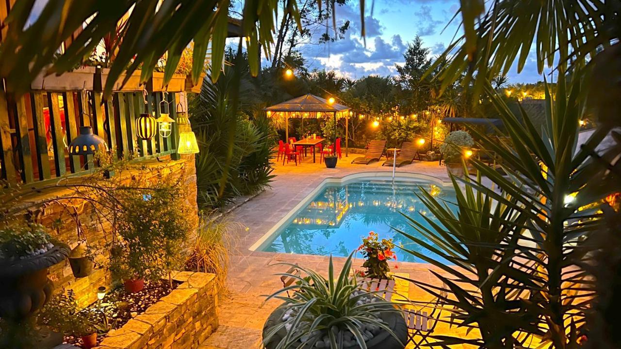 Villa Merkel: 23 travelers 10 bedrooms 9 WC, Pool Anglet Exteriör bild